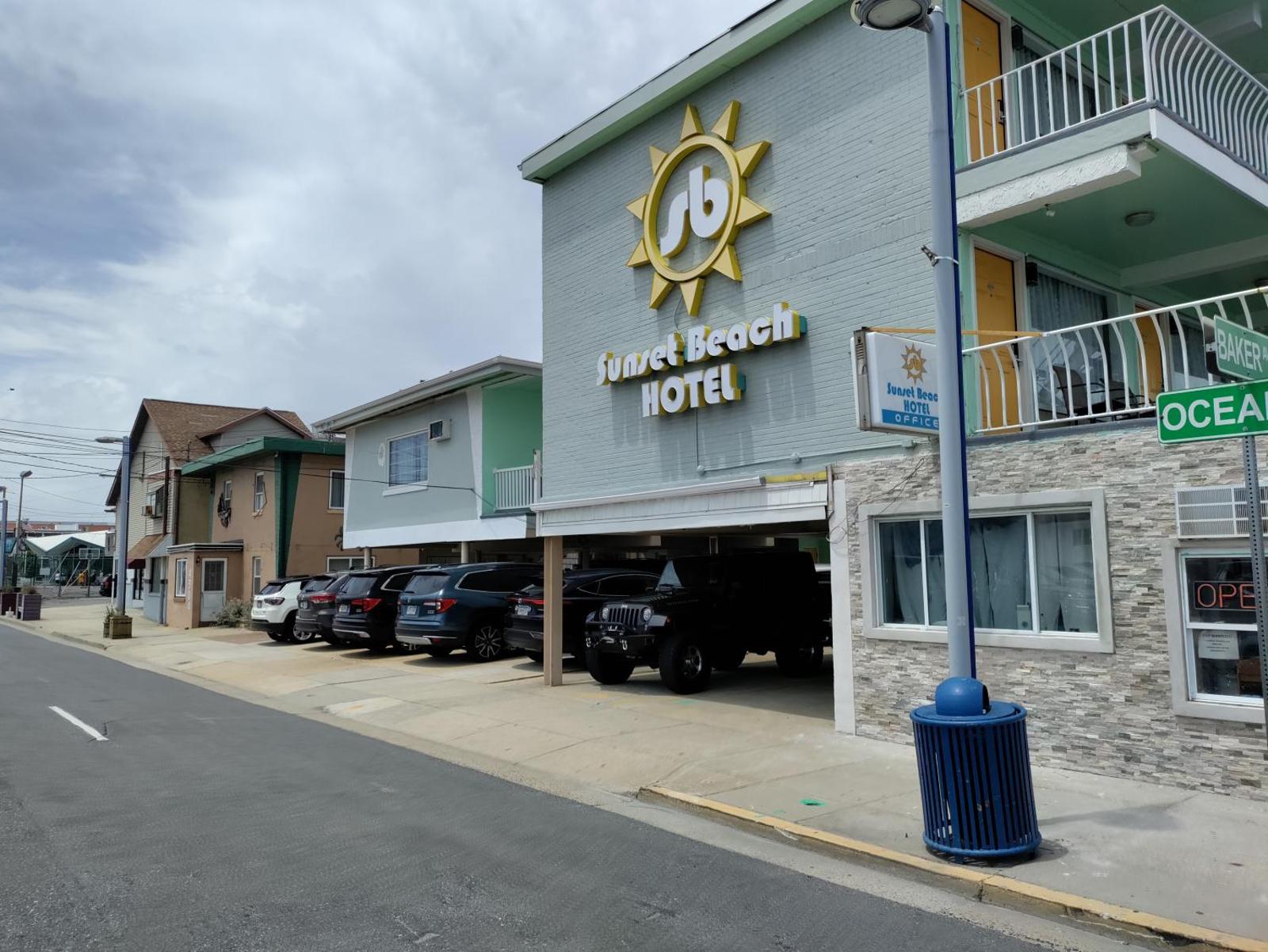 Sunset Beach Hotel