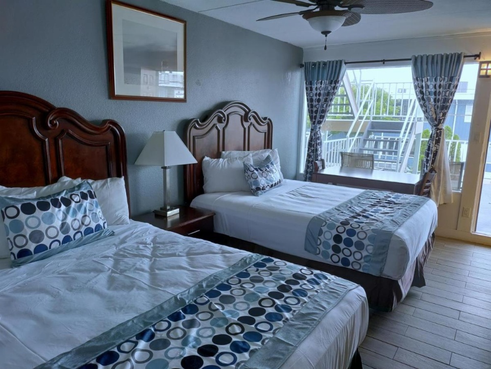 Sunset Beach Hotel